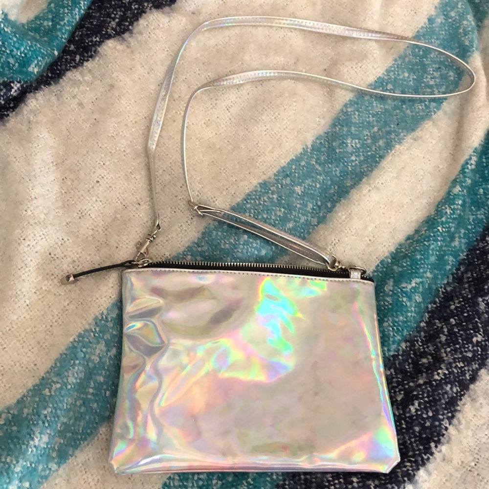 Holographic/iridescent crossover bag